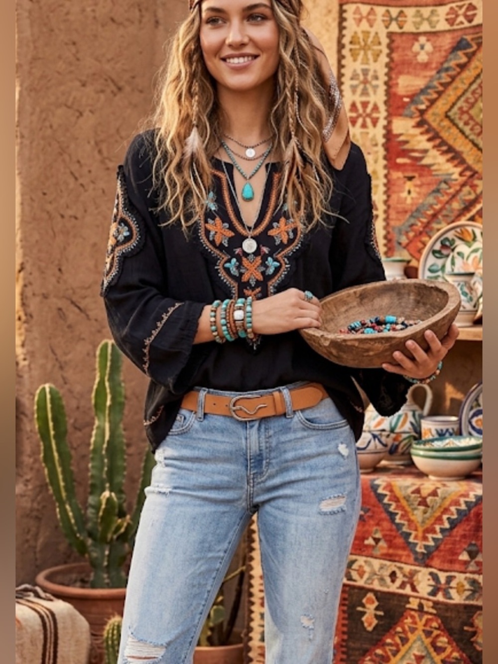 love stitch Boho Bell Sleeve Embroidered Black Top Sz S WESTERN PARTY‎ CASUAL